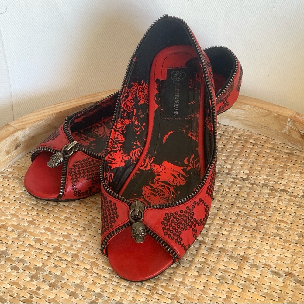 Rare Iron Fist x Just Fabulous Skull Red Peep Toe Flats Women’s 6
